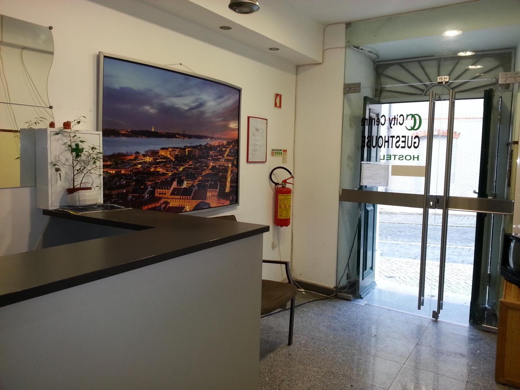 City Centre Anjos Guesthouse Lisbona Esterno foto